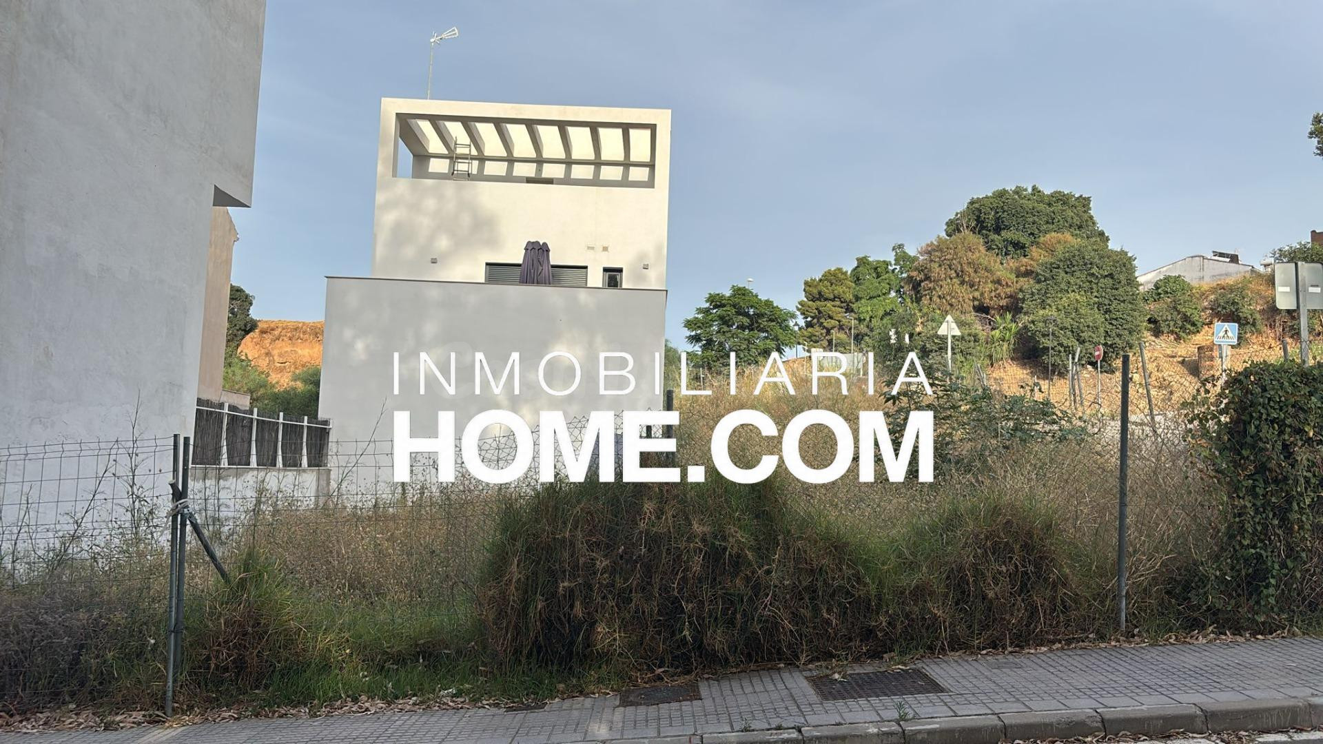 Parcela Urbana de Esquina 100% Edificable en el Centro de Alhaurín de la Torre
