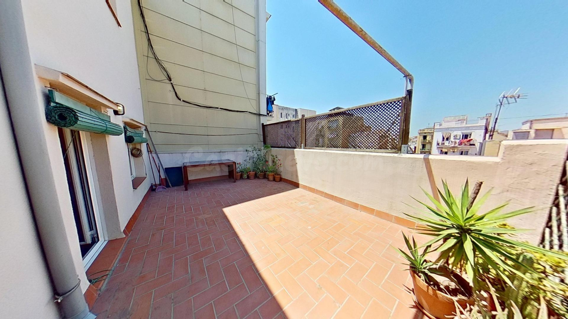 Ático luminoso de 2hab. con terraza de 20m2 - foto 4