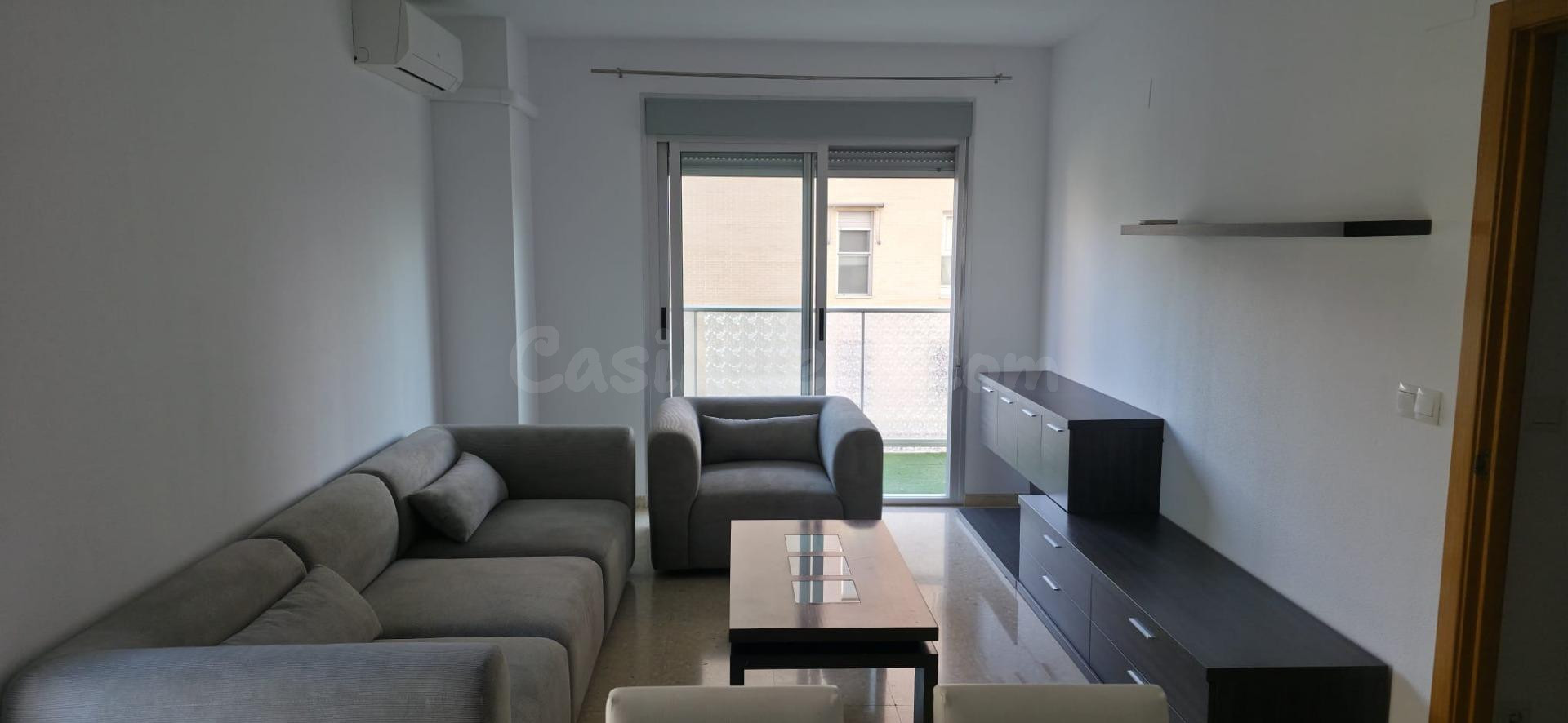 SE VENDE PISO SEMI-NUEVO DE 4 DORM ZONA ALTABIX-UNIVERSIDAD - foto 2