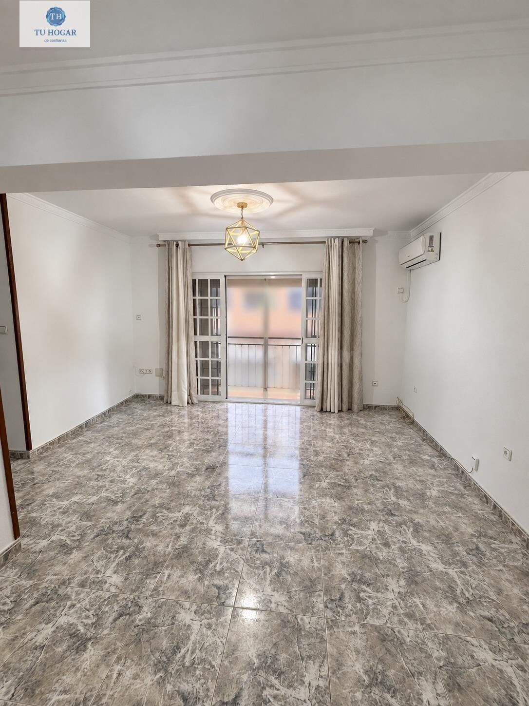 Piso en el Centro de Alcalá de Guadaira a un Excelente Preci