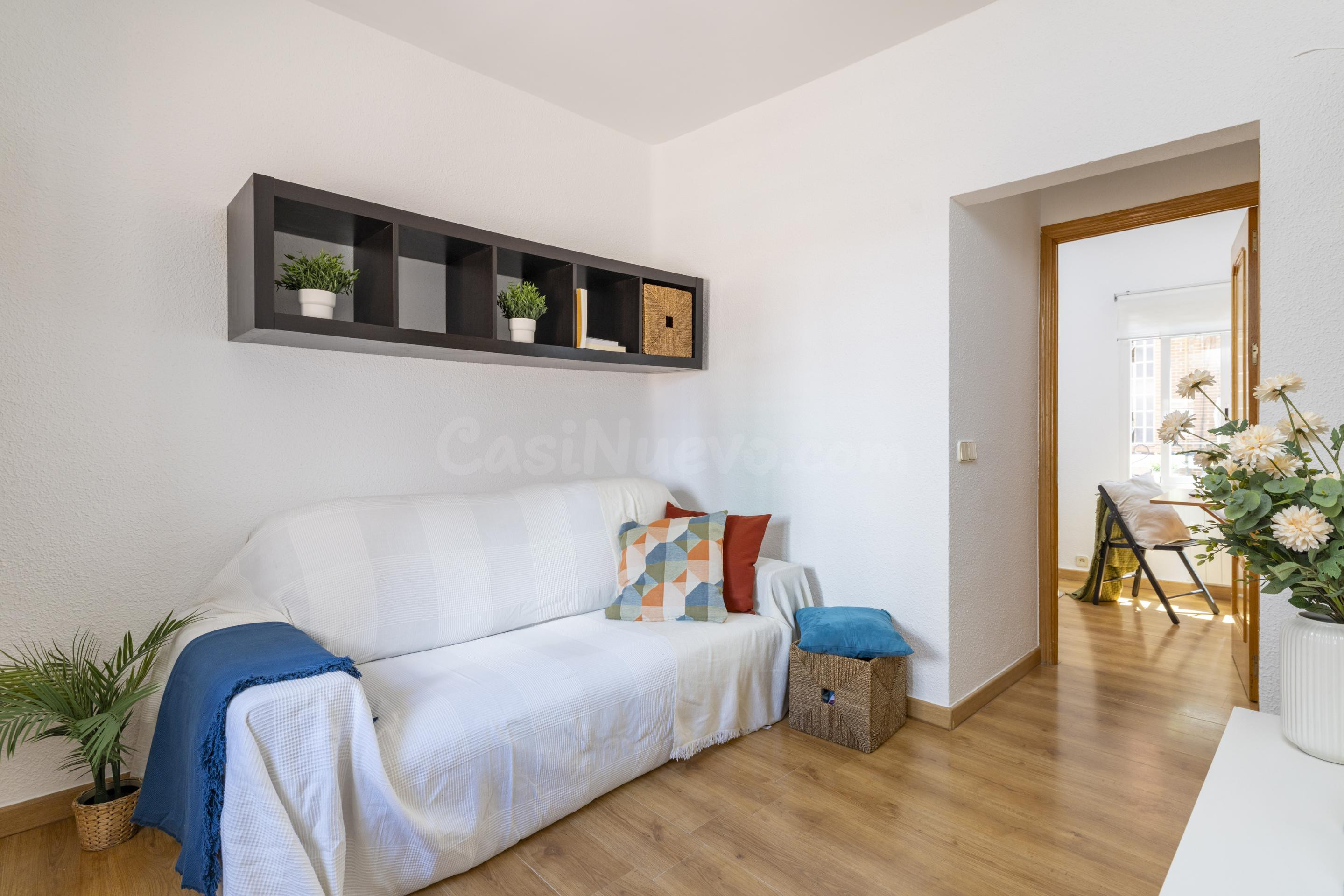 Piso exterior de 2 dormitorios para entrar a vivir - foto 3