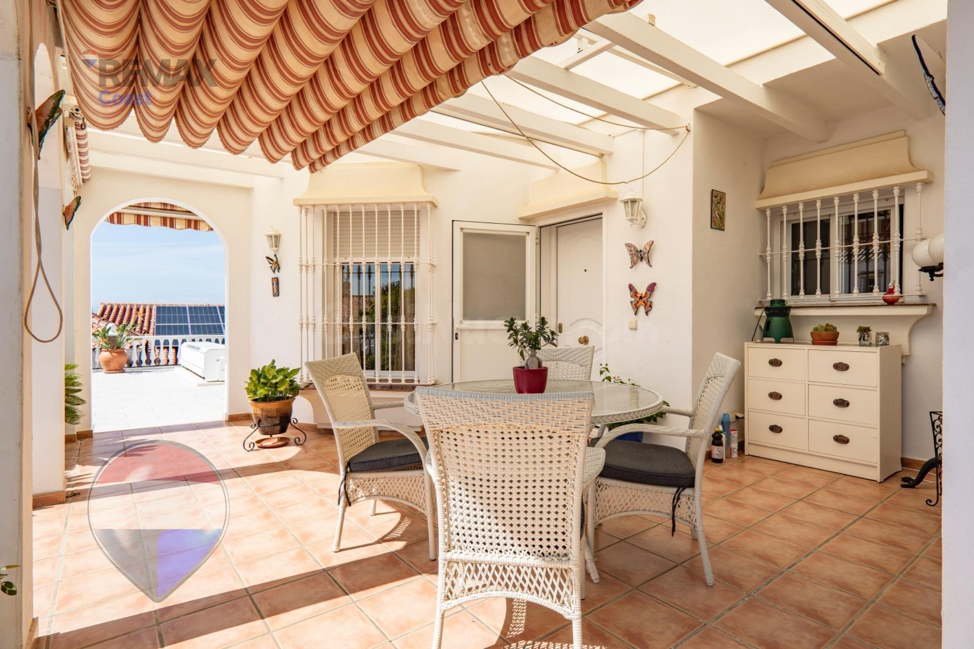 VILLA INDEPENDIENTE CON PISCINA, GRANDES TERRAZAS Y VISTAS A - foto 5