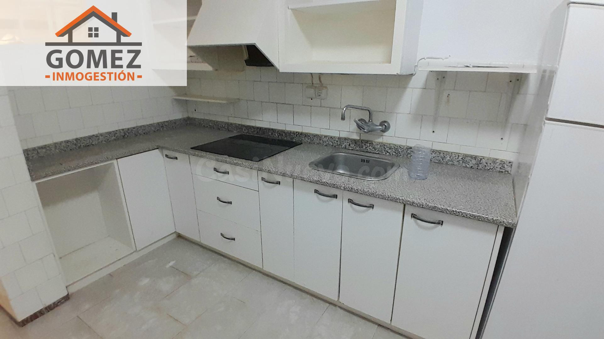 CASA 3 habitaciones EN YECLA