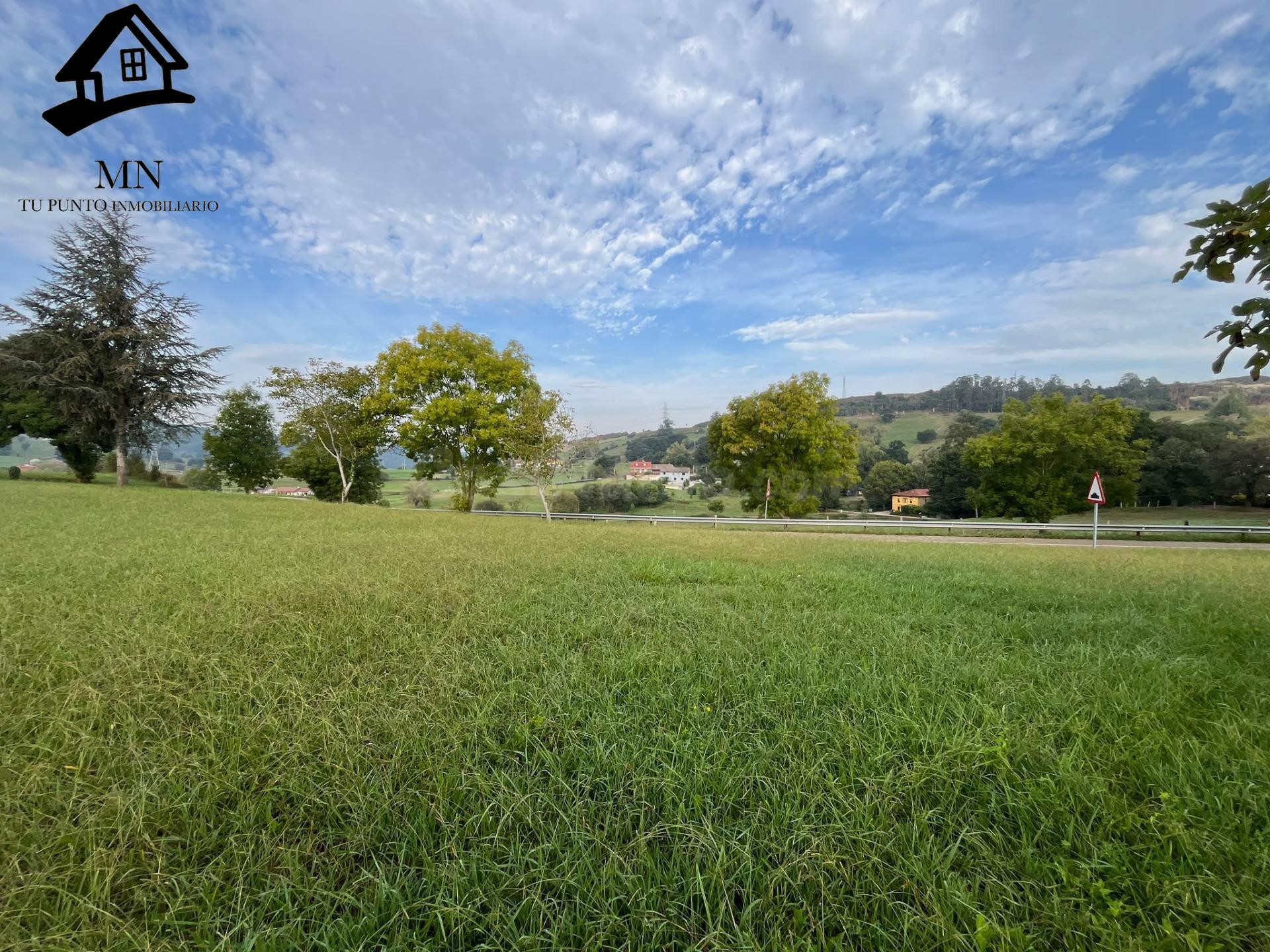 ¡EXCLUSIVA PARCELA URBANA CON TOPOGRAFÍA PRÁCTICAMENTE LLANA - foto 3