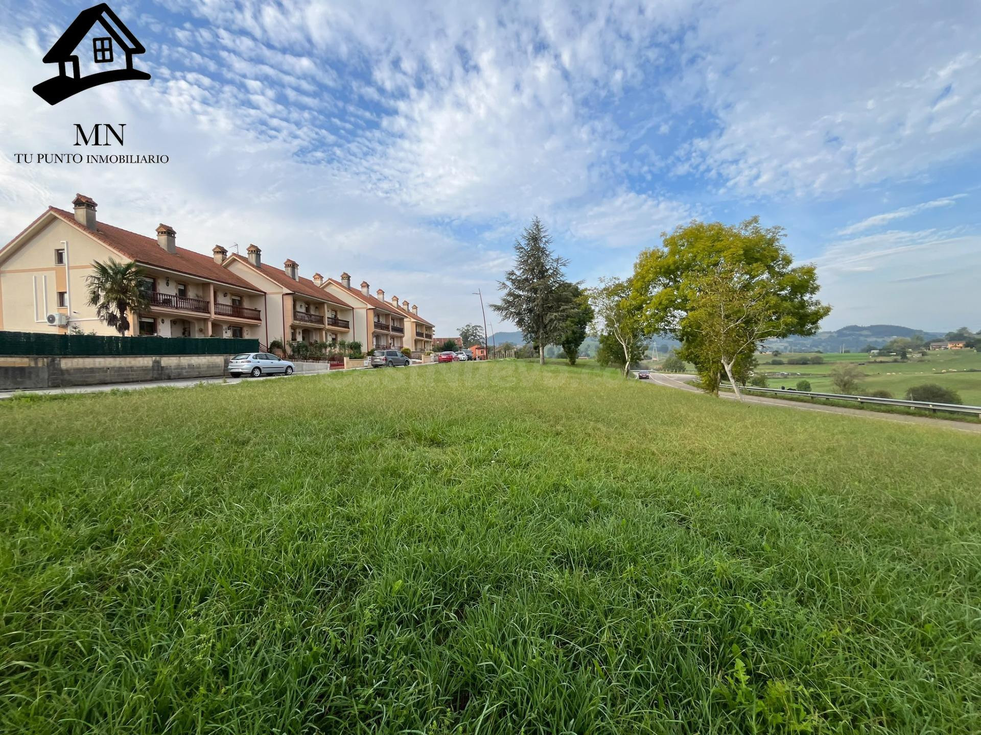 ¡EXCLUSIVA PARCELA URBANA CON TOPOGRAFÍA PRÁCTICAMENTE LLANA - foto 4