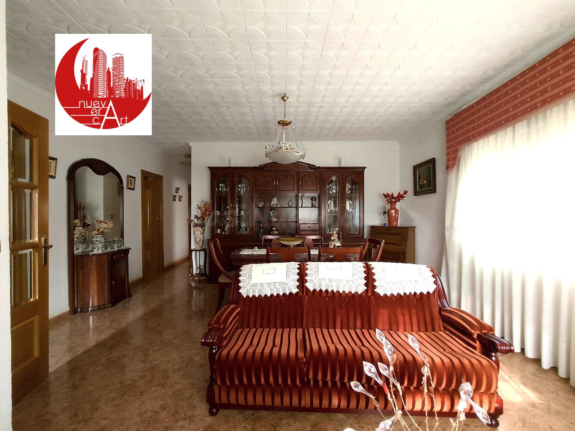 ¡Piso en planta baja en venta de 3 dormitorios, 2 baños y am - foto 3