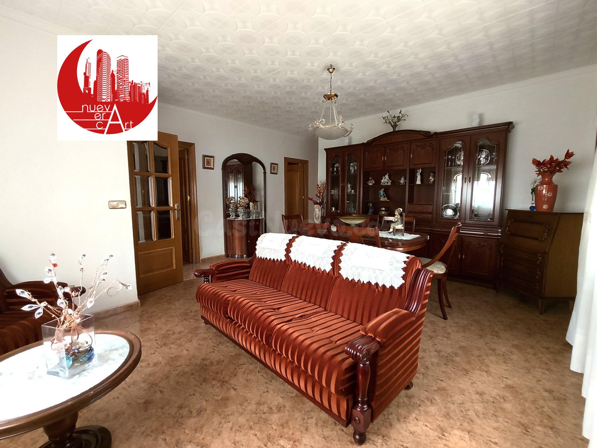 ¡Piso en planta baja en venta de 3 dormitorios, 2 baños y am - foto 4