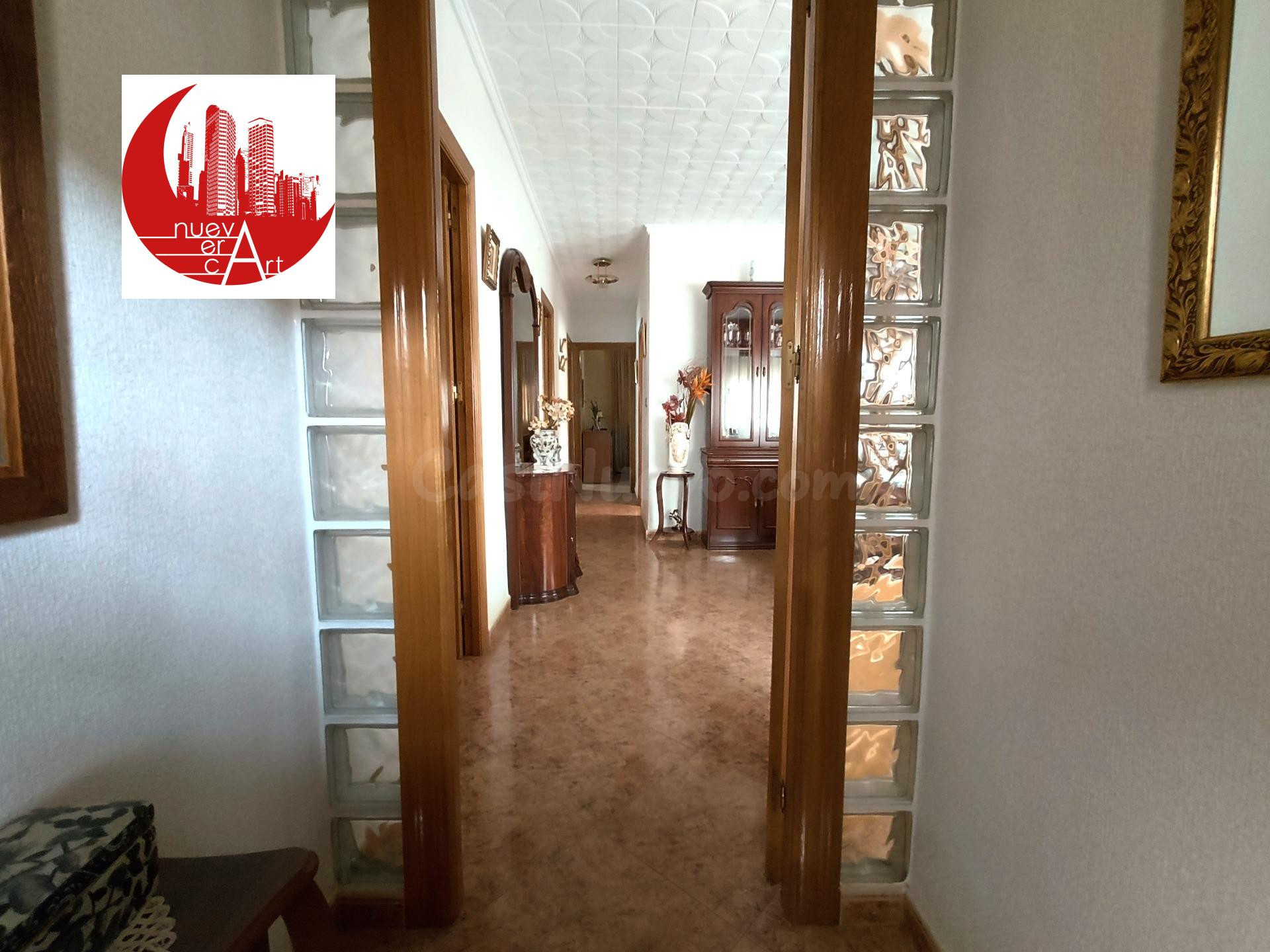 ¡Piso en planta baja en venta de 3 dormitorios, 2 baños y am - foto 5