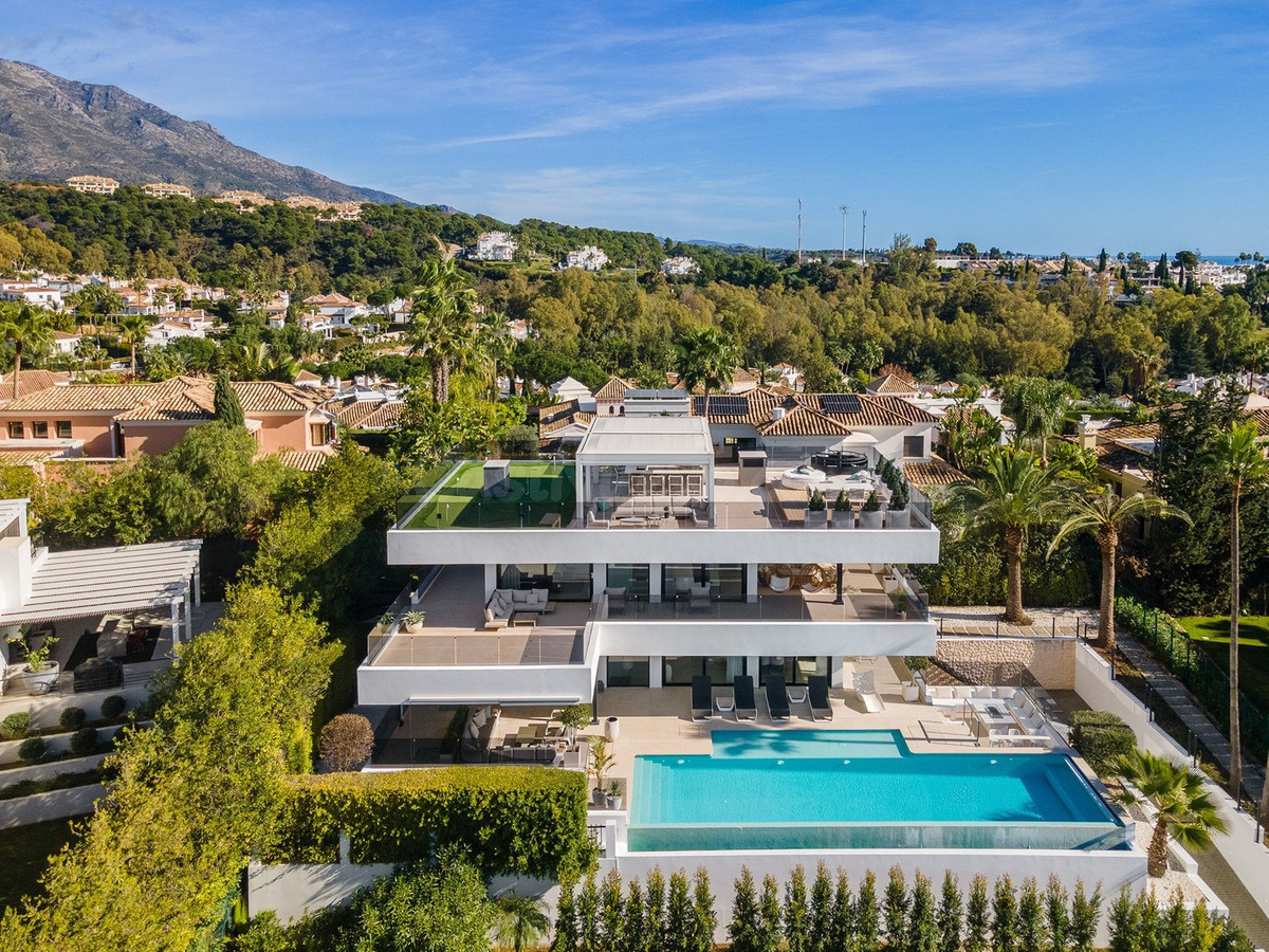 Chalet 5 habitaciones 661m² en venta - Marbella