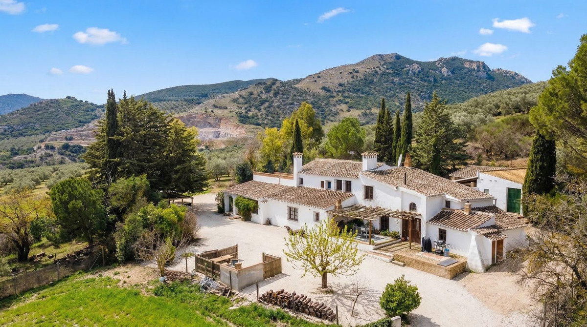 Finca rústica 9 habitaciones 738m² en venta - South of spain