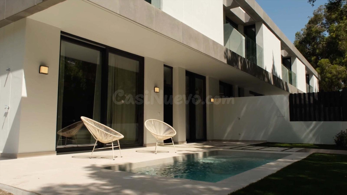 Chalet 3 habitaciones 253m² en venta - Malagueta - Monte Sancha