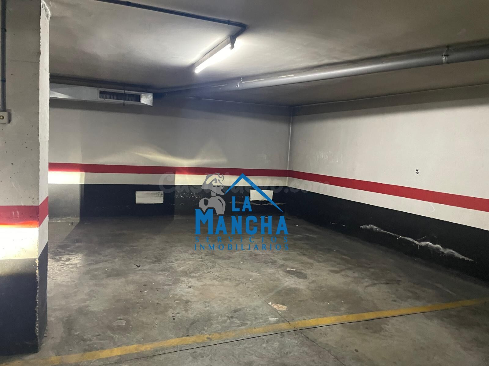 *42.000€* INMOBILIARIA LA MANCHA VENDE PLAZA DE GARAJE PARA 2 COCHES EN BARRIO EL PILAR.