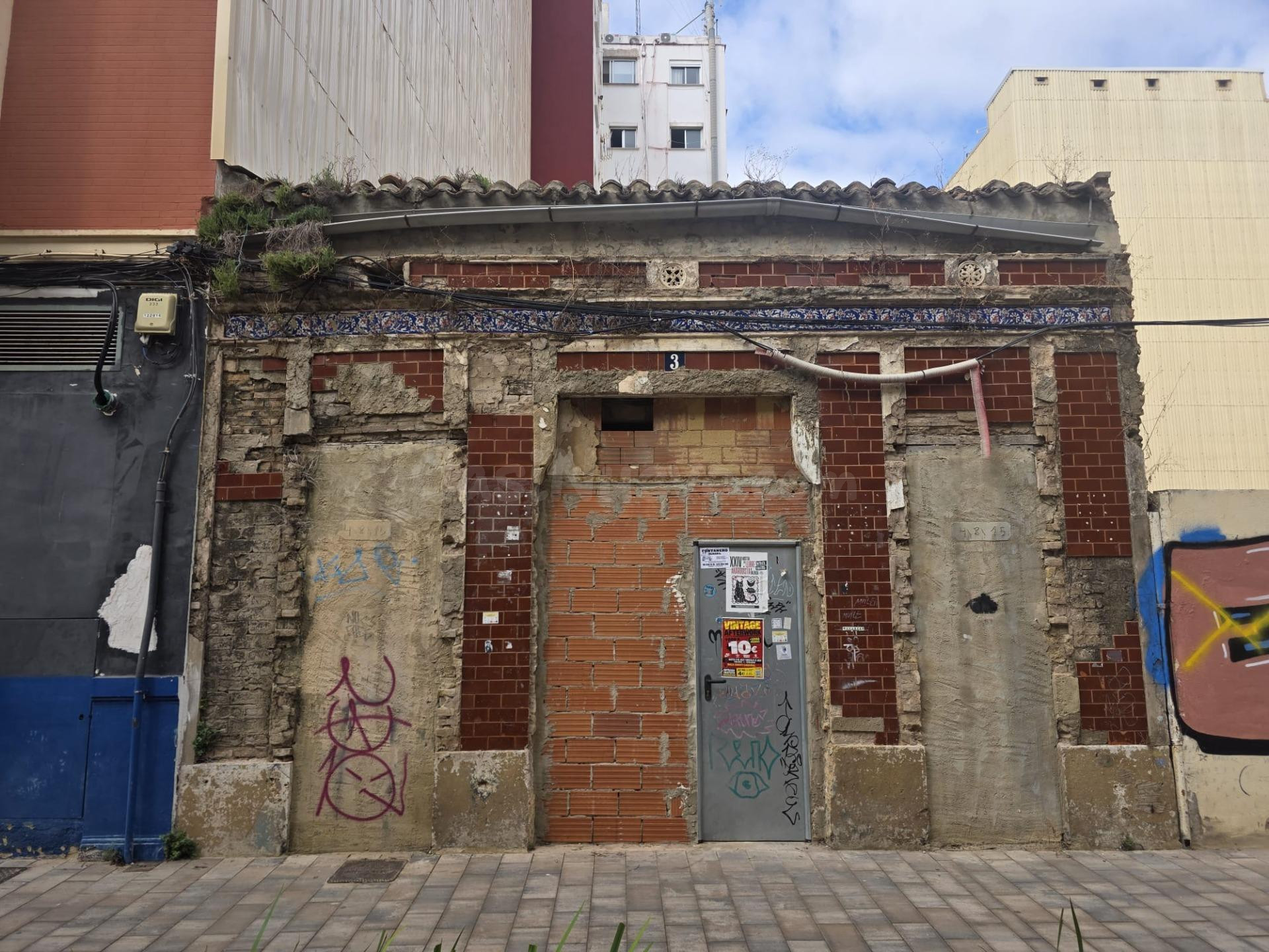 Terreno urbano 104m² en venta - El Cabanyal - El Canyamelar