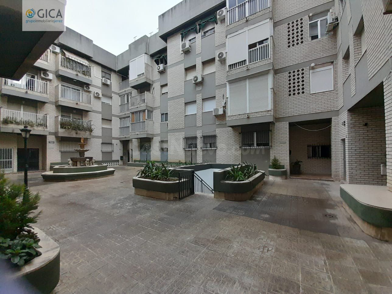 SE VENDE PISO EN RONDA MULEROS