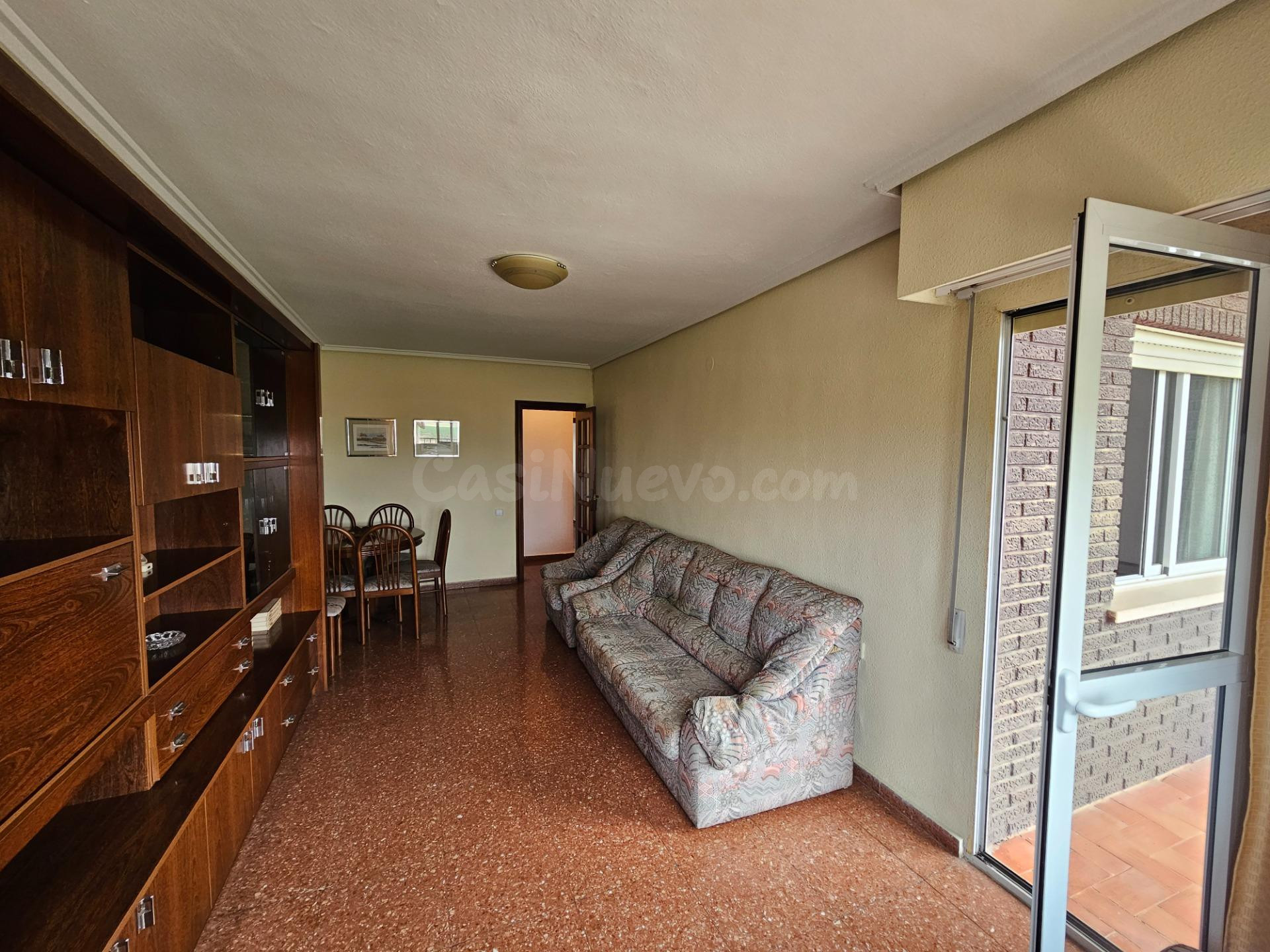 Piso con mucho potencial, todo exterior y vistas al mar, a l