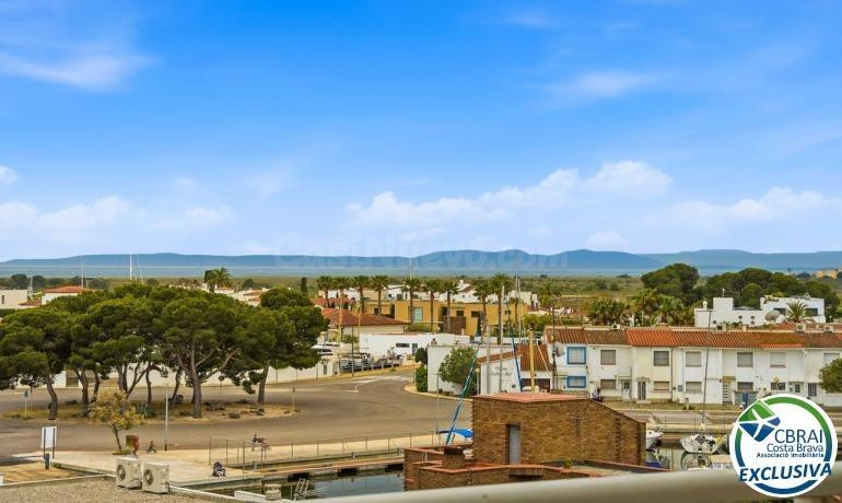 Ático de 61 m2, con 60 m2 de terraza-solarium, LICENCIA TURI - foto 4