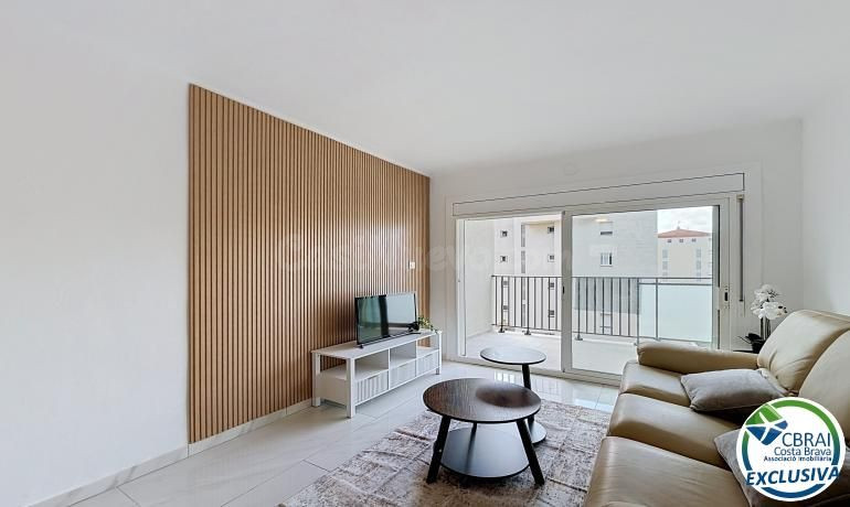 Apartamento 2 dormitorios renovado con terraza en Santa Marg