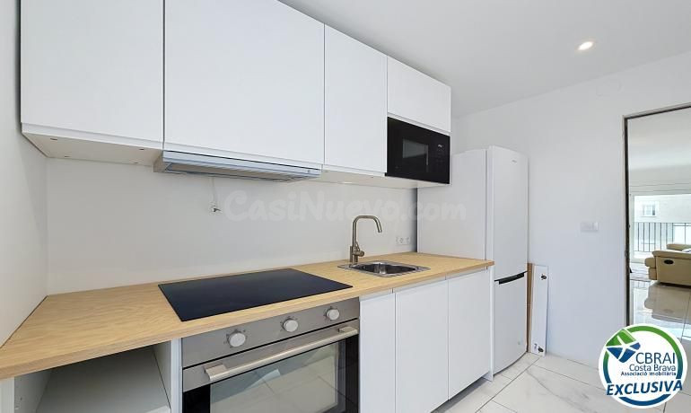 Apartamento 2 dormitorios renovado con terraza en Santa Marg - foto 3