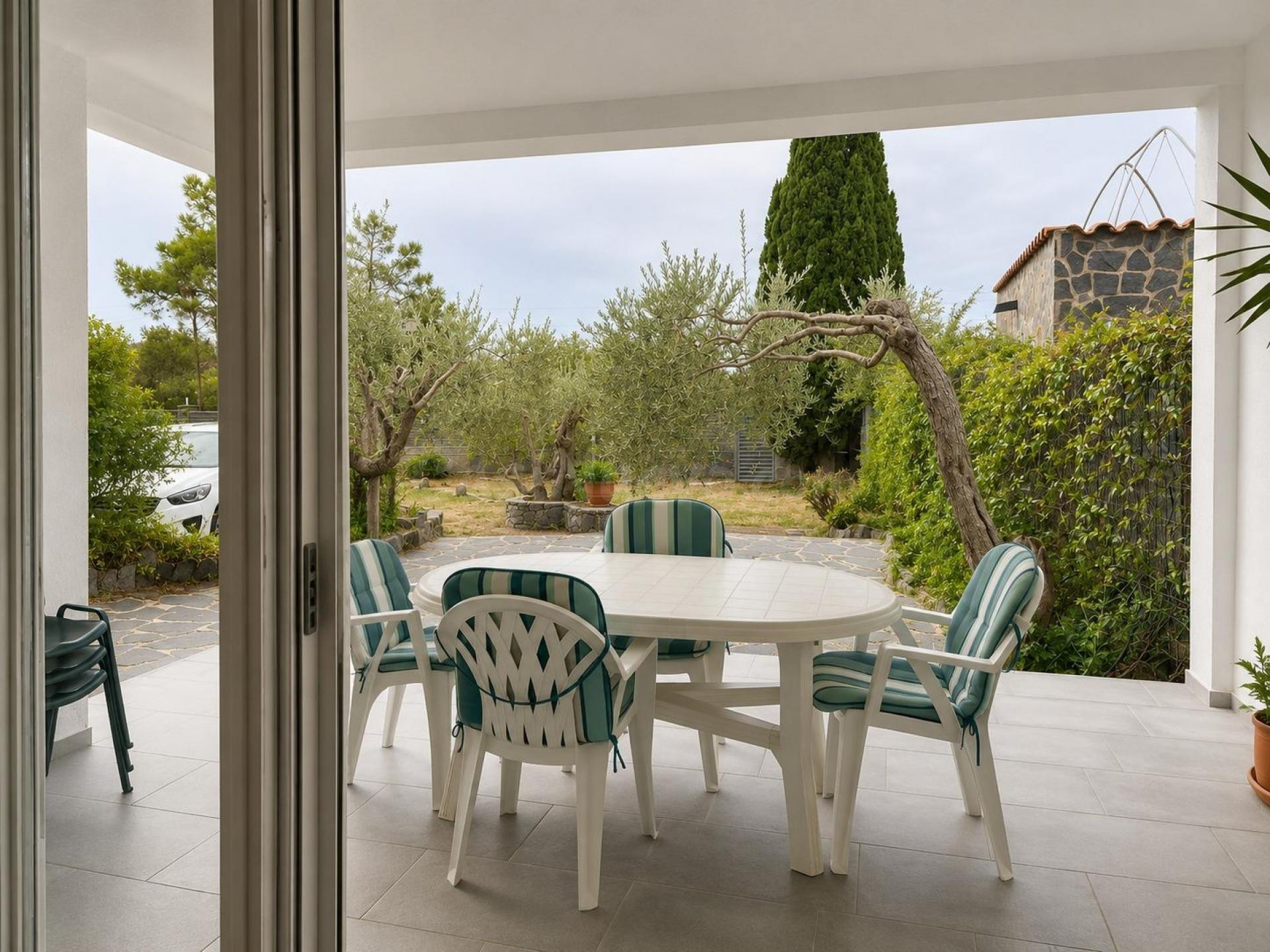 CASA CON TERRENO Y HUTG - foto 5