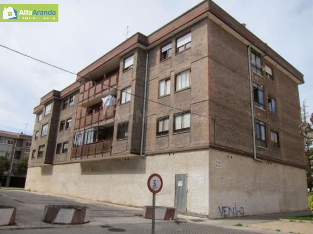 LOCAL EN BRUTO EN AVENIDA CASTILLA DE ARANDA DE DUERO - foto 2