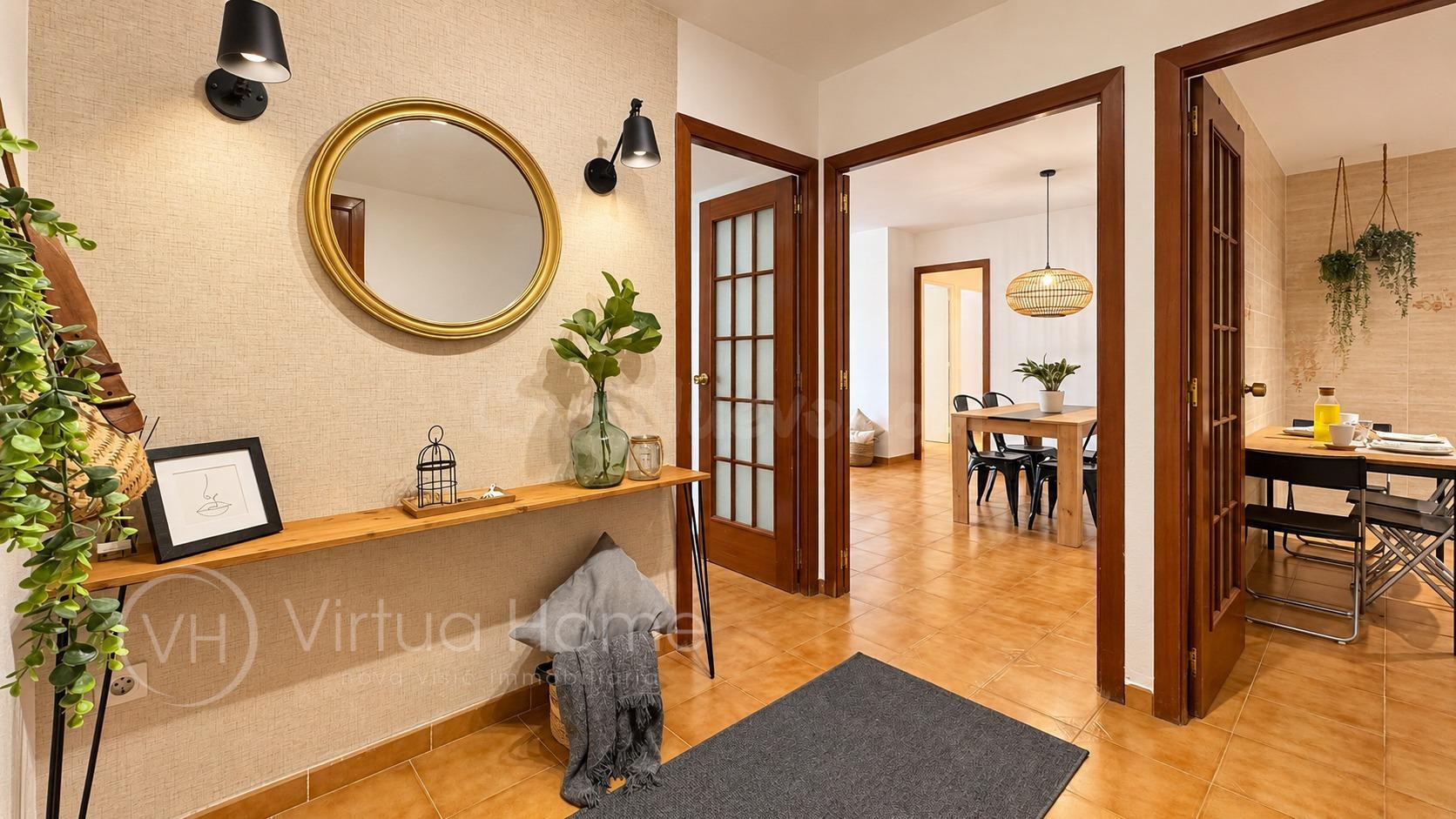 Piso muy céntrico con 4 habitaciones - foto 4