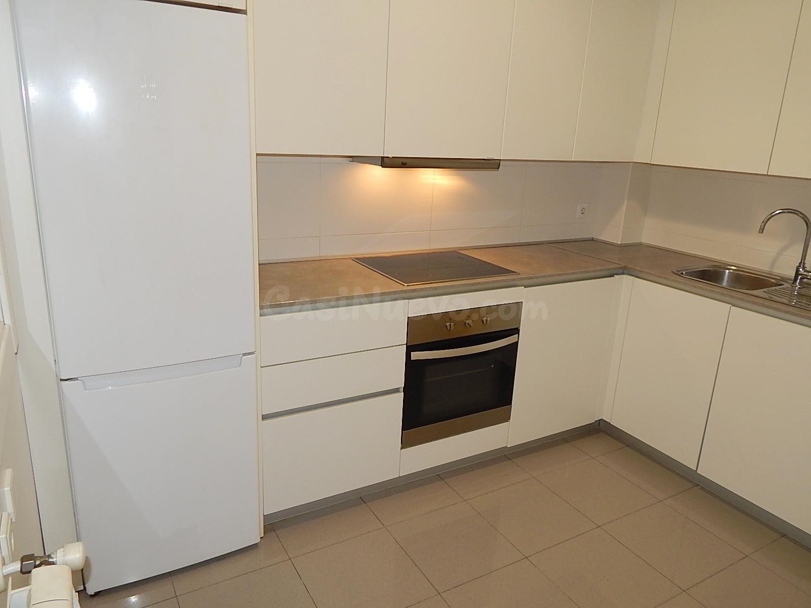 ETXEA vende piso en la Plaza de Castillo, 3 dormitorios, 2 b - foto 5