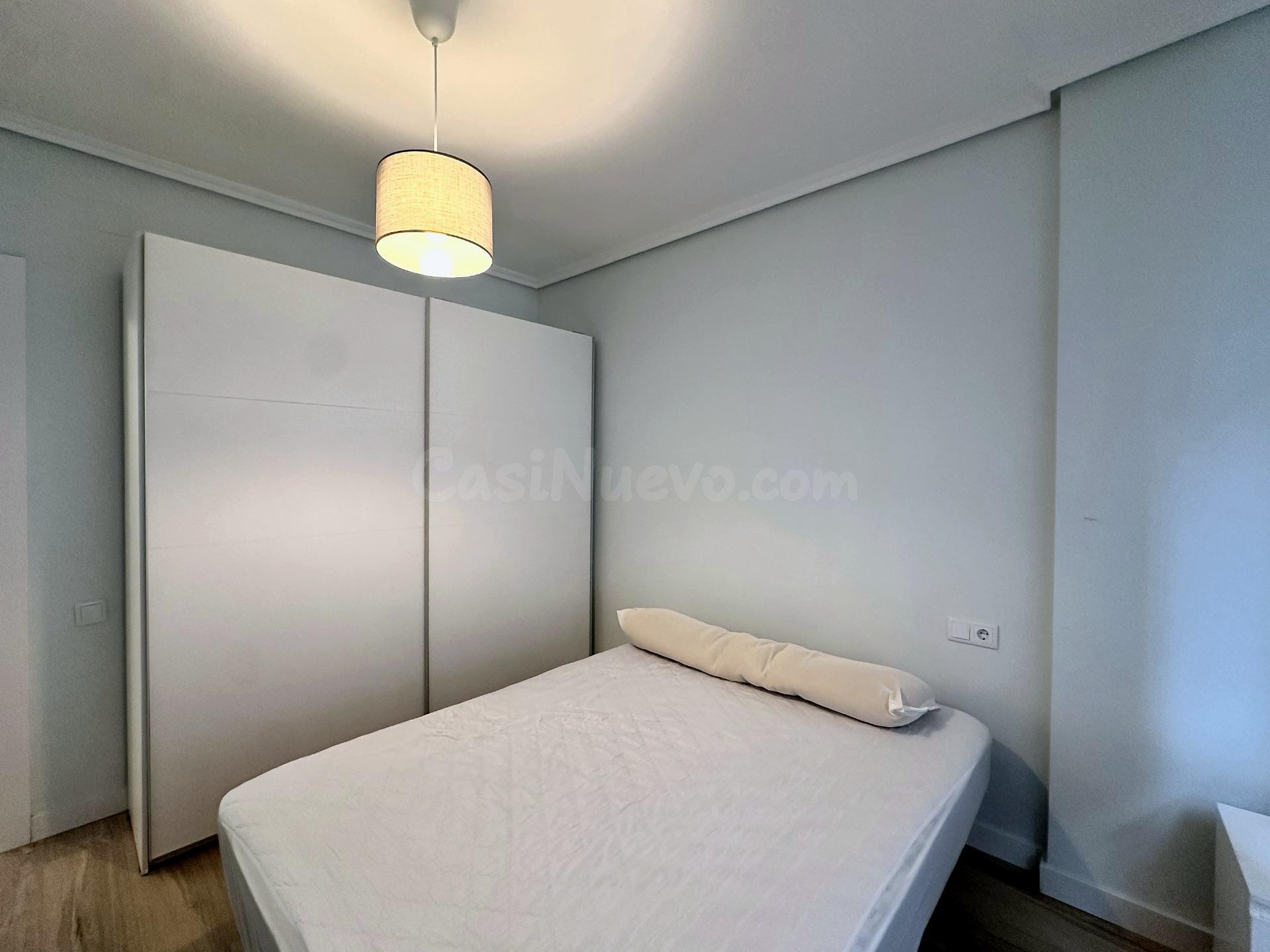 Habitación en alquiler en Zamora, Ensanche–Tres Cruces | 310 €/mes