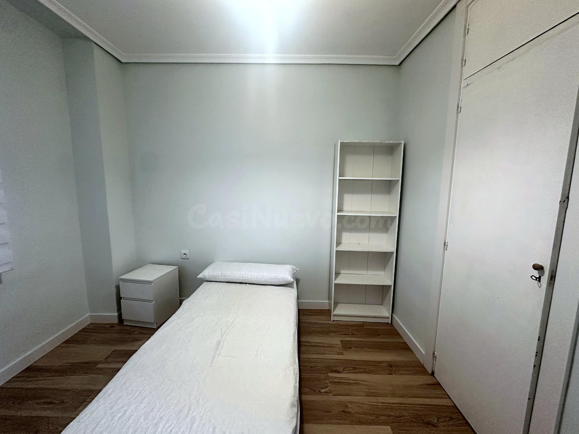 Habitación en alquiler en Zamora, Ensanche–Tres Cruces | 280 €/mes