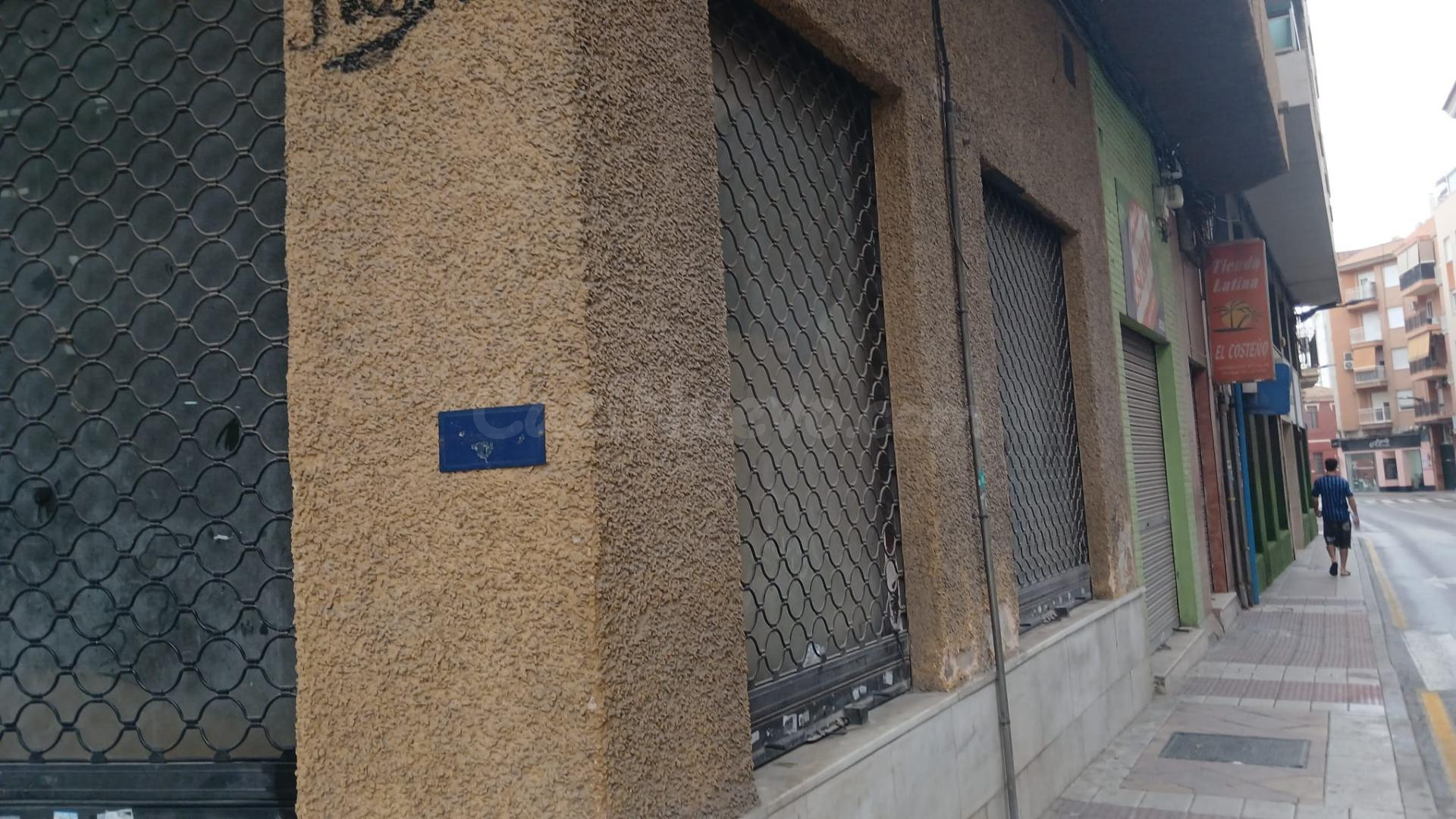 SE ALQUILA O SE VENDE LOCAL COMERCIAL EN MOLINA - foto 2