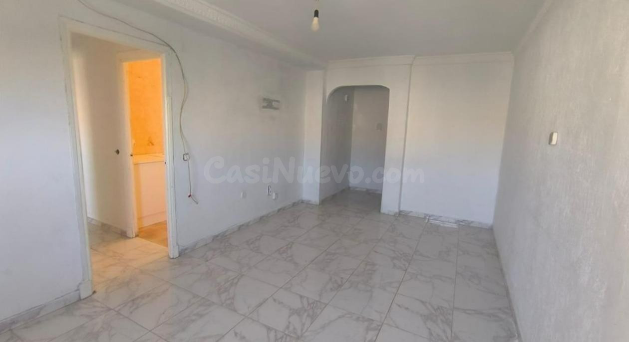 Piso de 76 m2 con 3 dormitorios y ascensor en Jerez Sur - foto 3