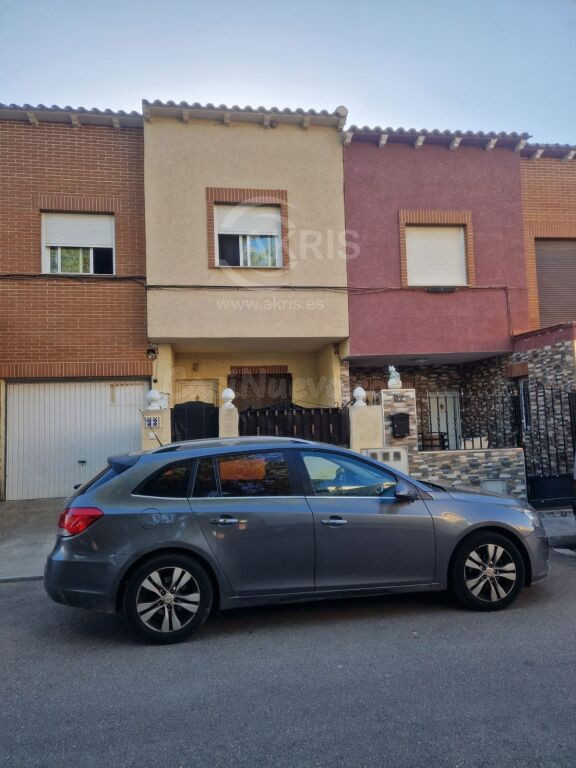 Adosado en Ajofrin