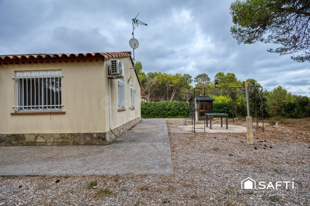 Casa con potencial ubicada en parcela 1000 m² Querol - foto 5