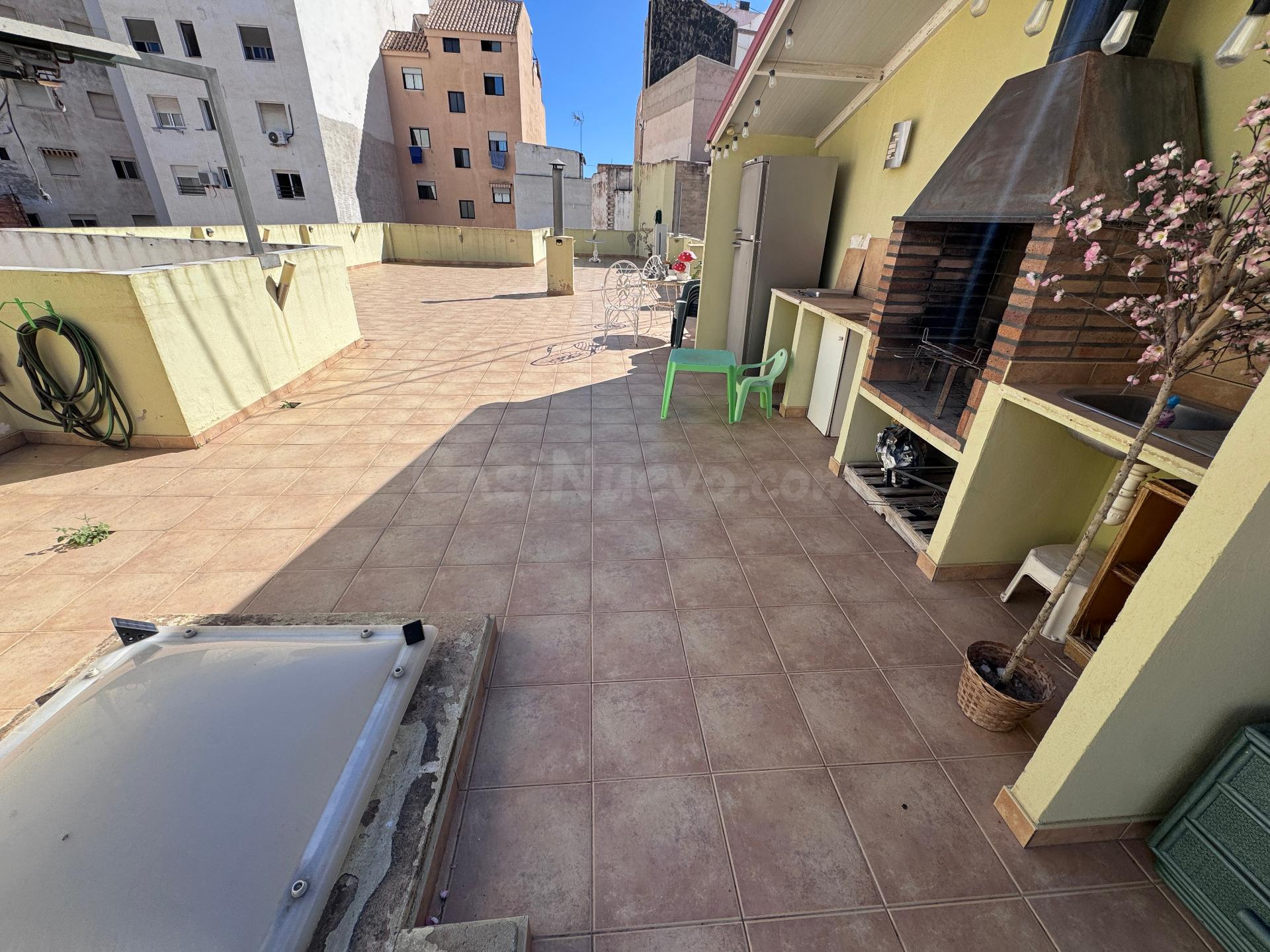 Edificio en venta en centro de Alicante (Zona Mercado Centra - foto 2