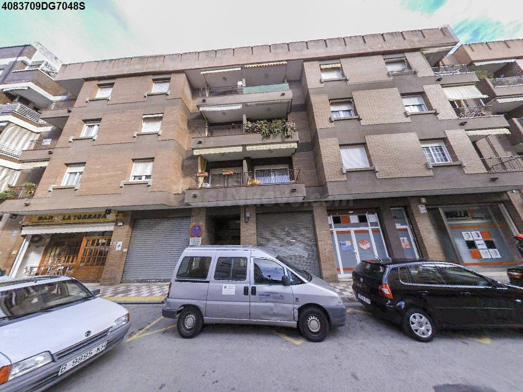 VENTA DE PISO EN PINEDA DE MAR ( BARCELONA )