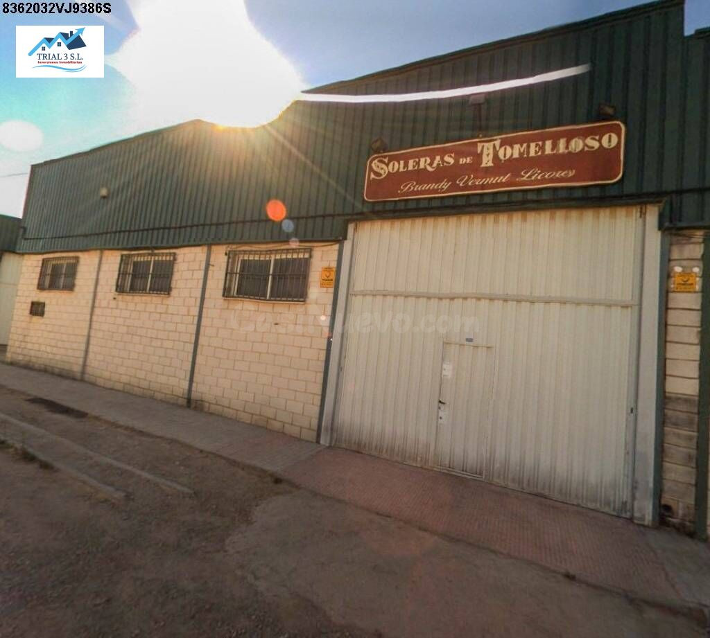 Venta nave - almacén en Tomelloso (Ciudad Real)