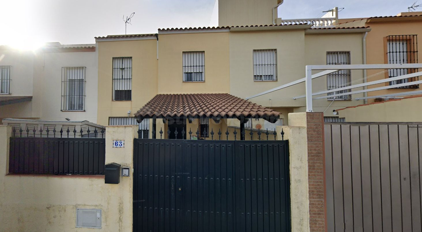 VENTA DE CASA EN BOLLULLO DE LA MITACION ( SEVILLA )