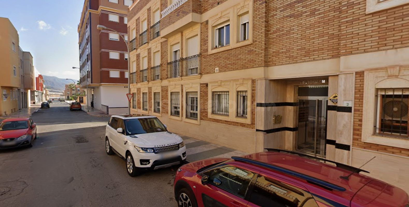 Casa 5 habitaciones 142m² en venta - La Gangosa - foto 2