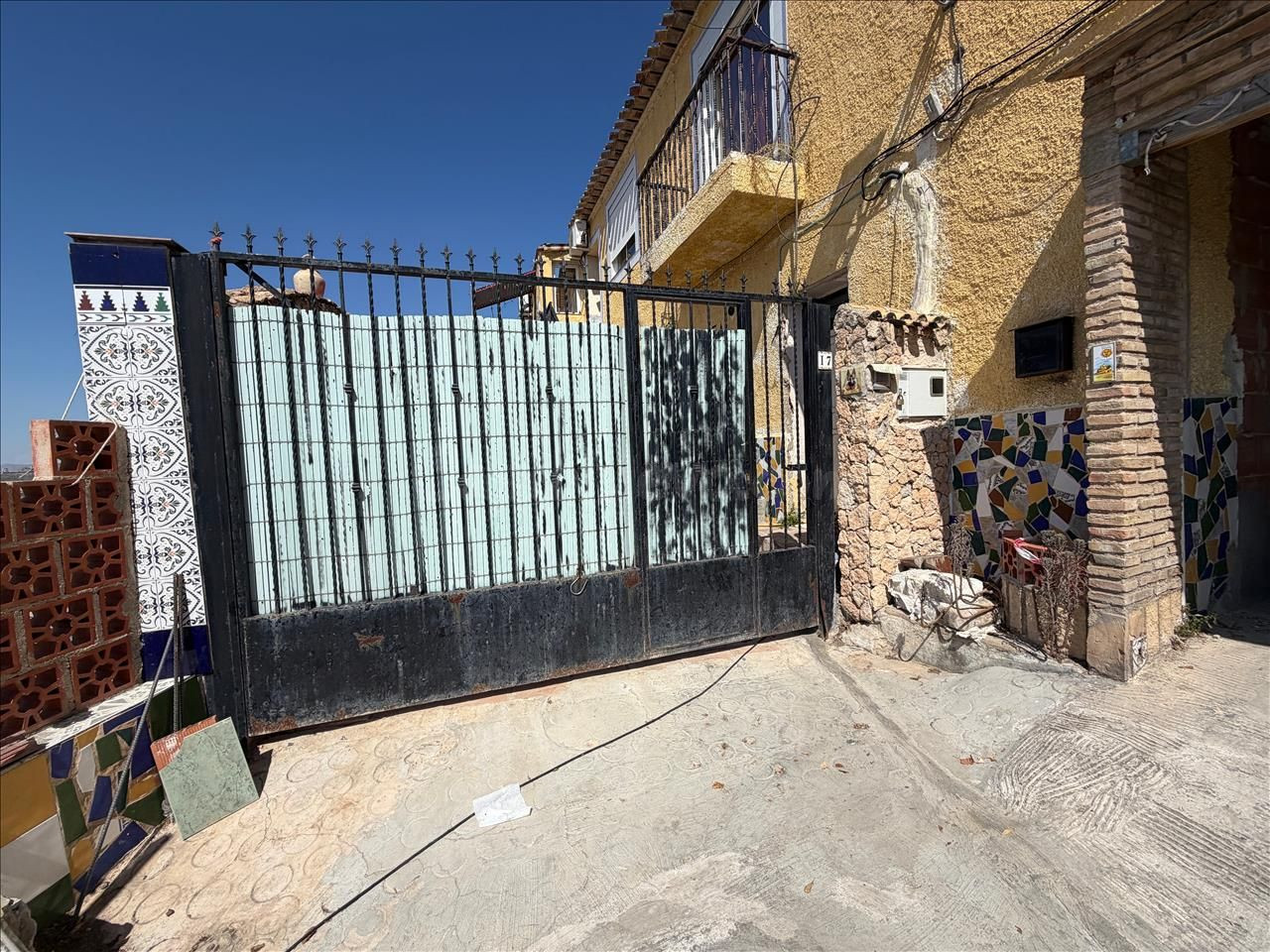 Casa 6 habitaciones 245m² en venta - Calasparra centro