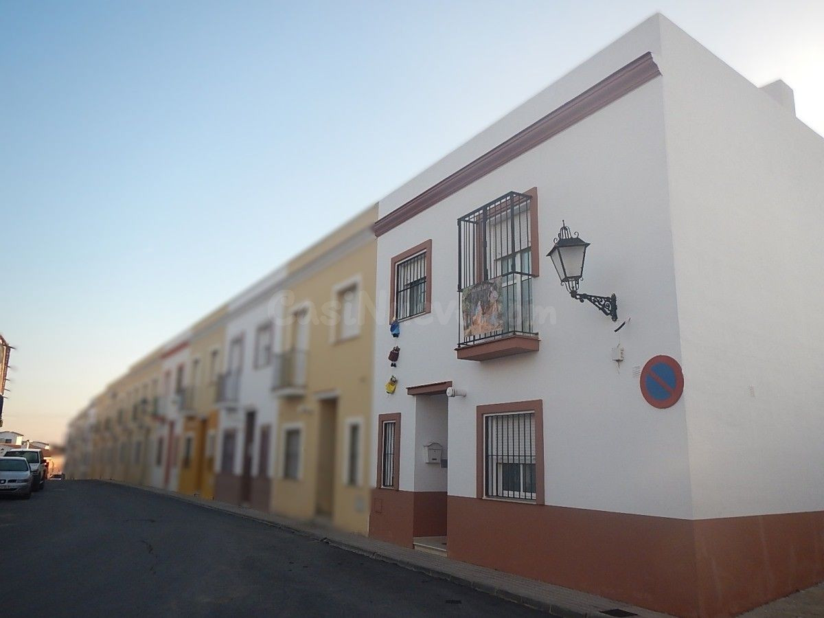 Venta casa en Hinojos - foto 2