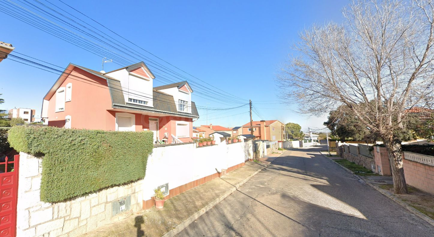 Venta chalet en Casarrubios del Monte - foto 3