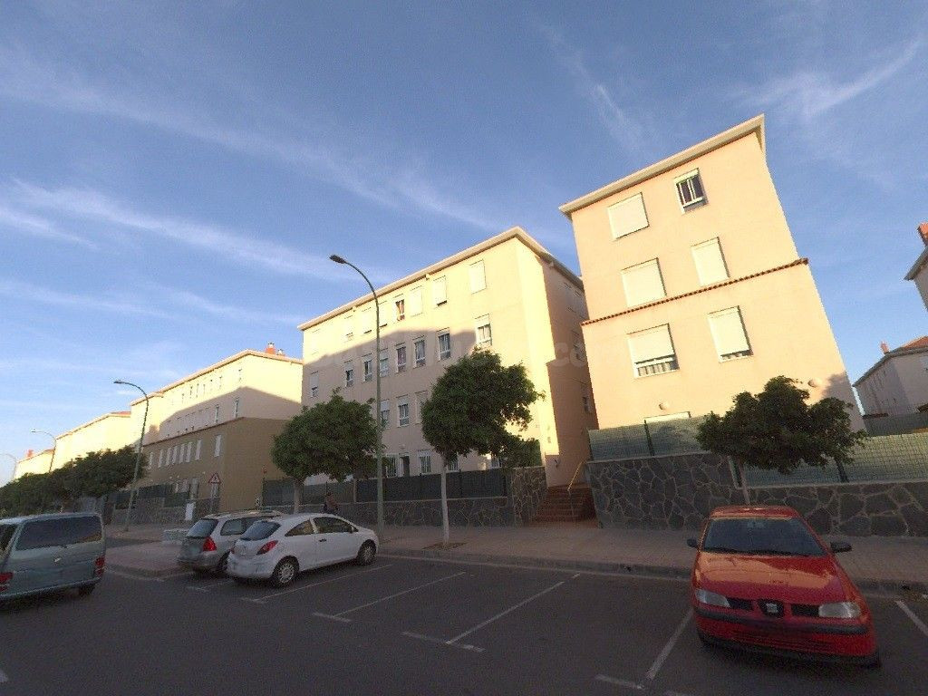 VENTA DE PISO EN SANTA LUCIA DE TIRAJANA ( LAS PALMAS)