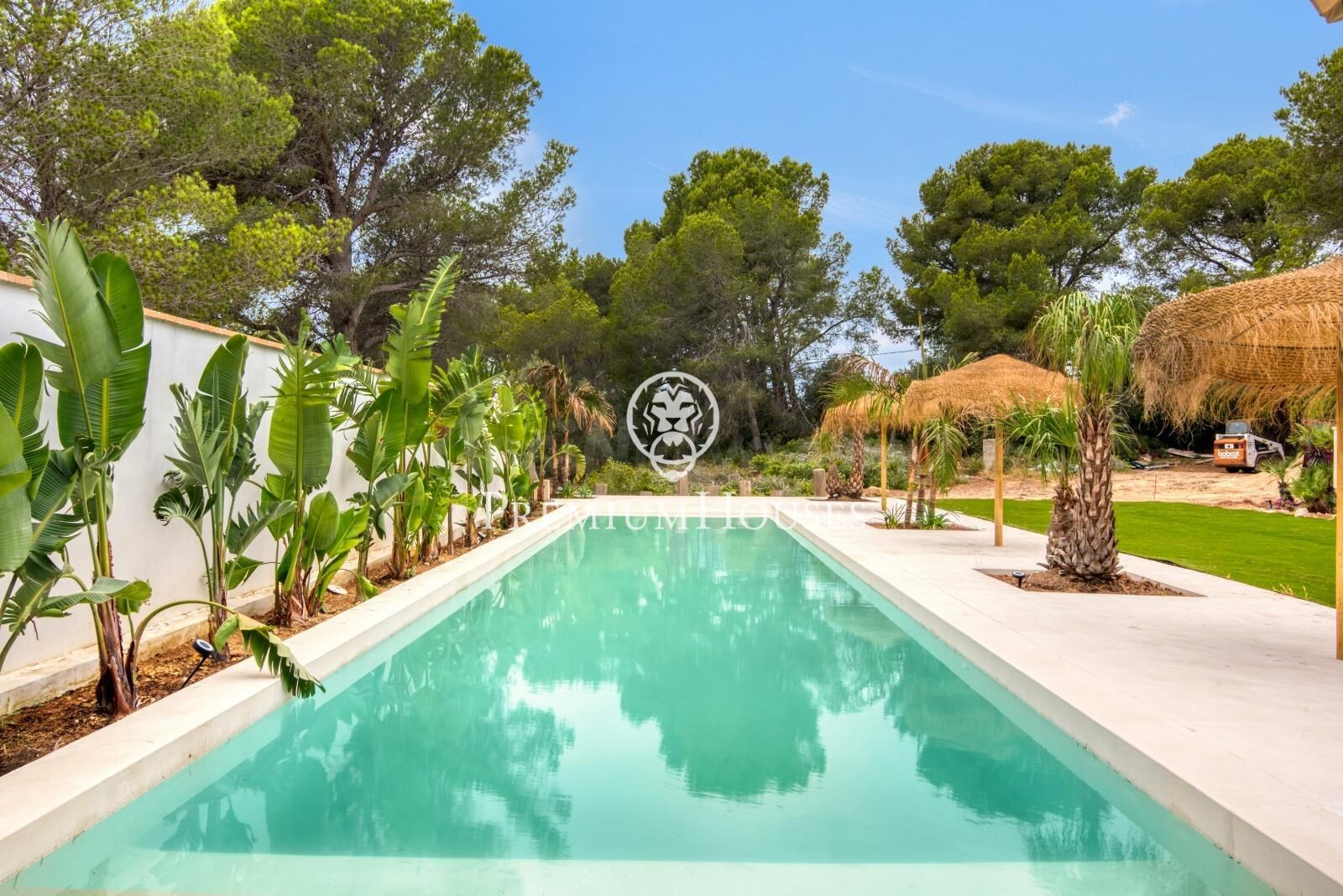 Casa con piscina y jardín en Sant Jordi d'Alfama - foto 4