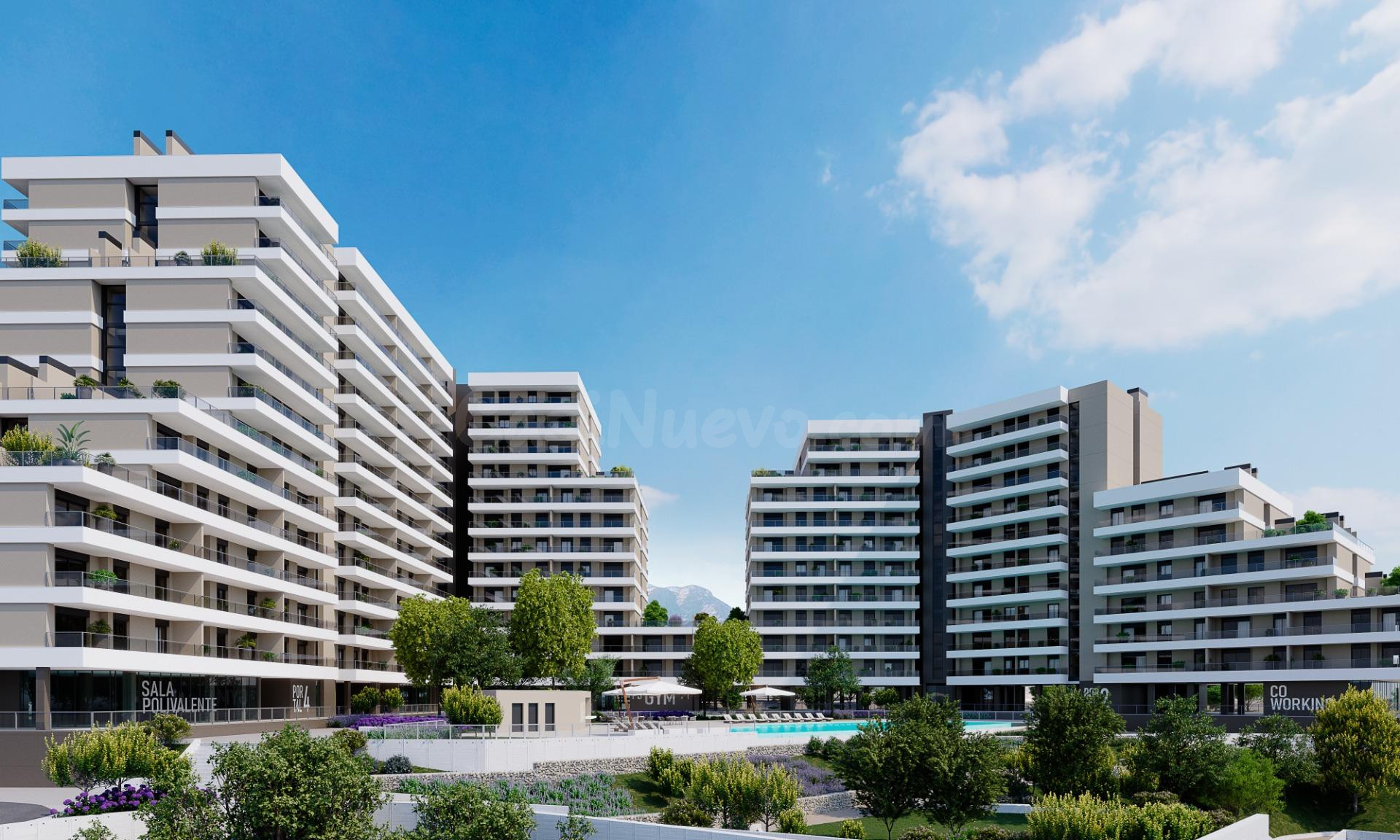 Apartamento con terraza, garaje y piscina en Condomina.