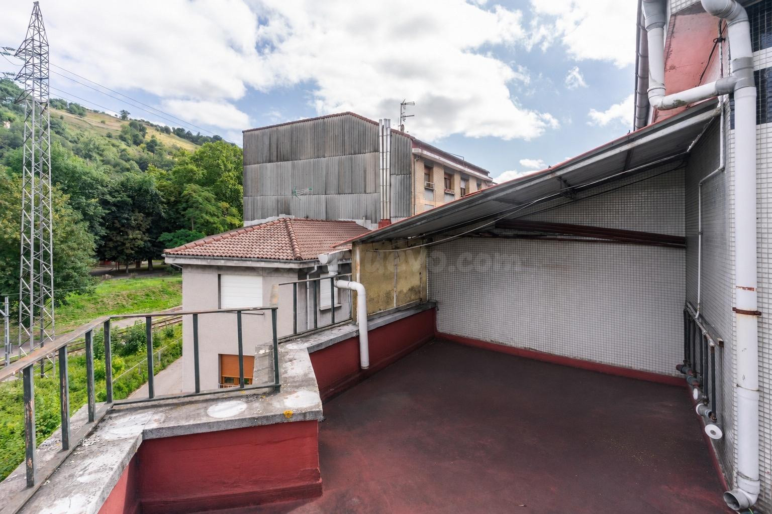 PISO DE 149 M2 CON 2 TERRAZAS EN CIAÑO, LANGREO - foto 5