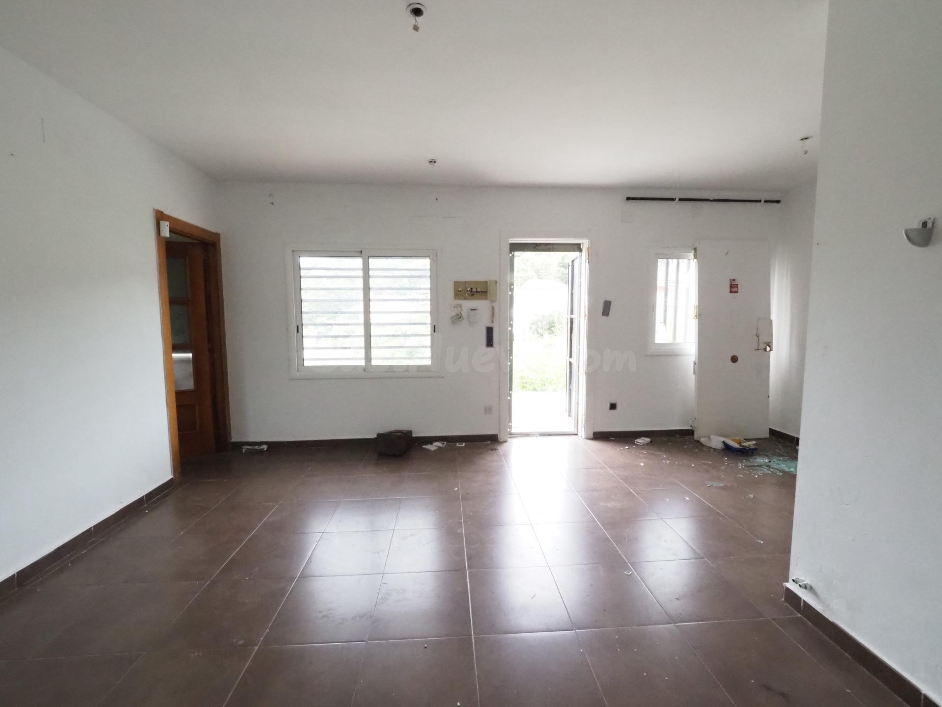 SE VENDE CASA EN CUBELLES, ZONA MAS-TRADER