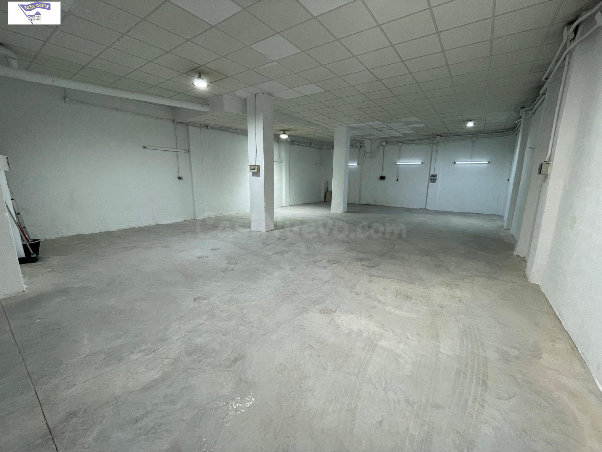 Local Comercial en Venta con Vado en El Pilar