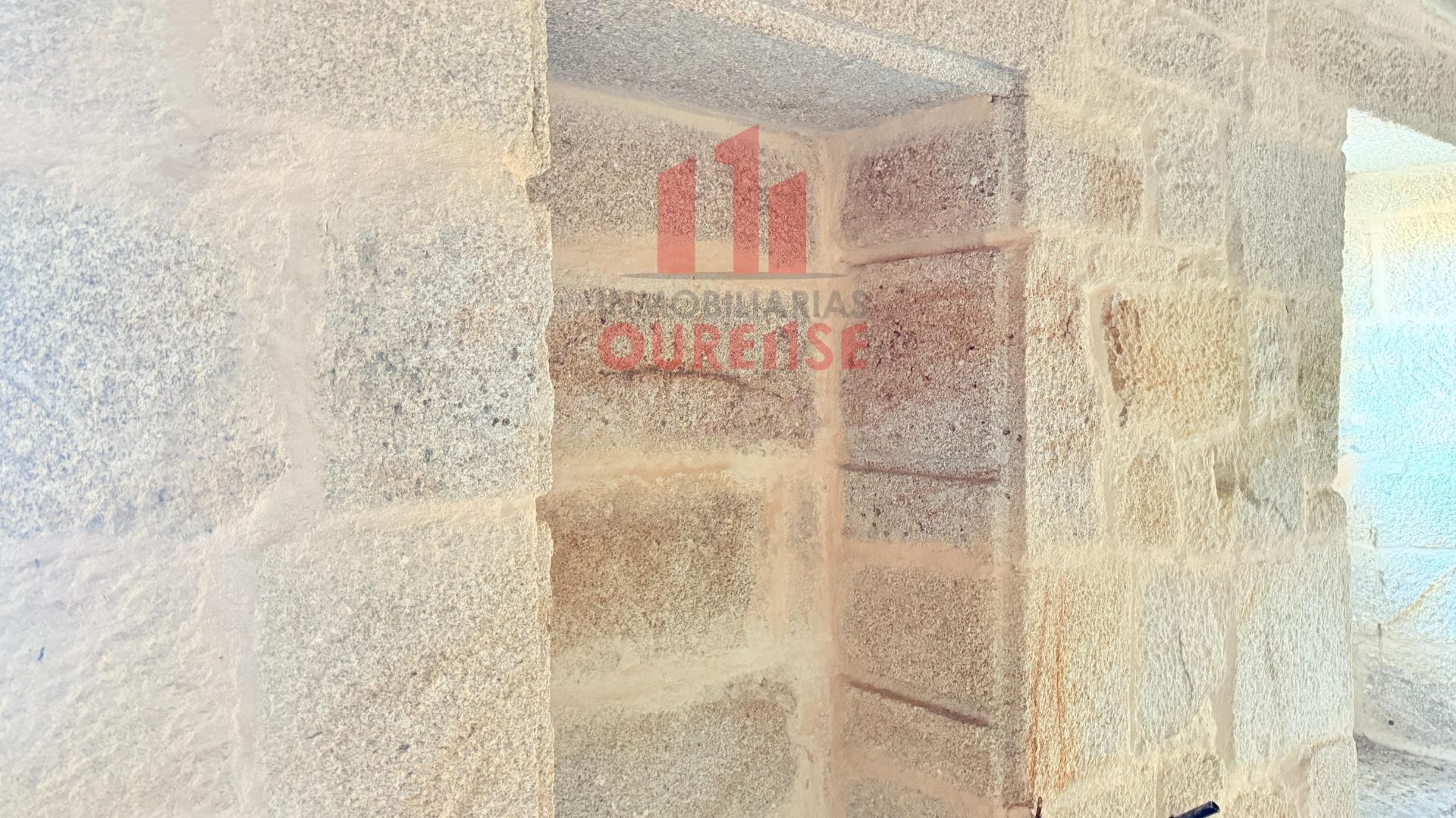 CASA TRADICIONAL DE PIEDRA CON GRAN PARCELA Y ANEXOS EN ABAV - foto 5