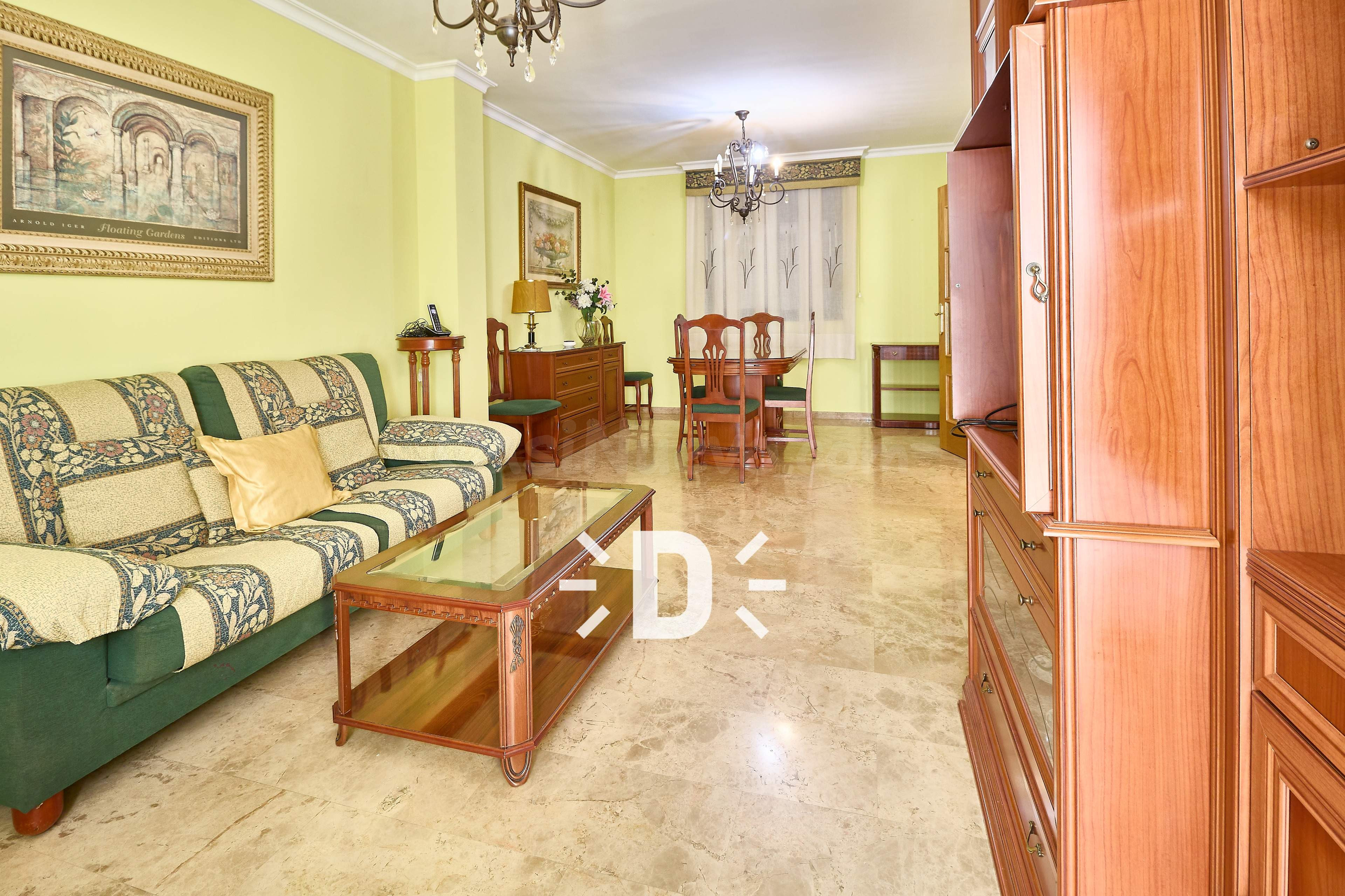 SE ALQUILA BONITA VIVIENDA EN BENETUSSER
