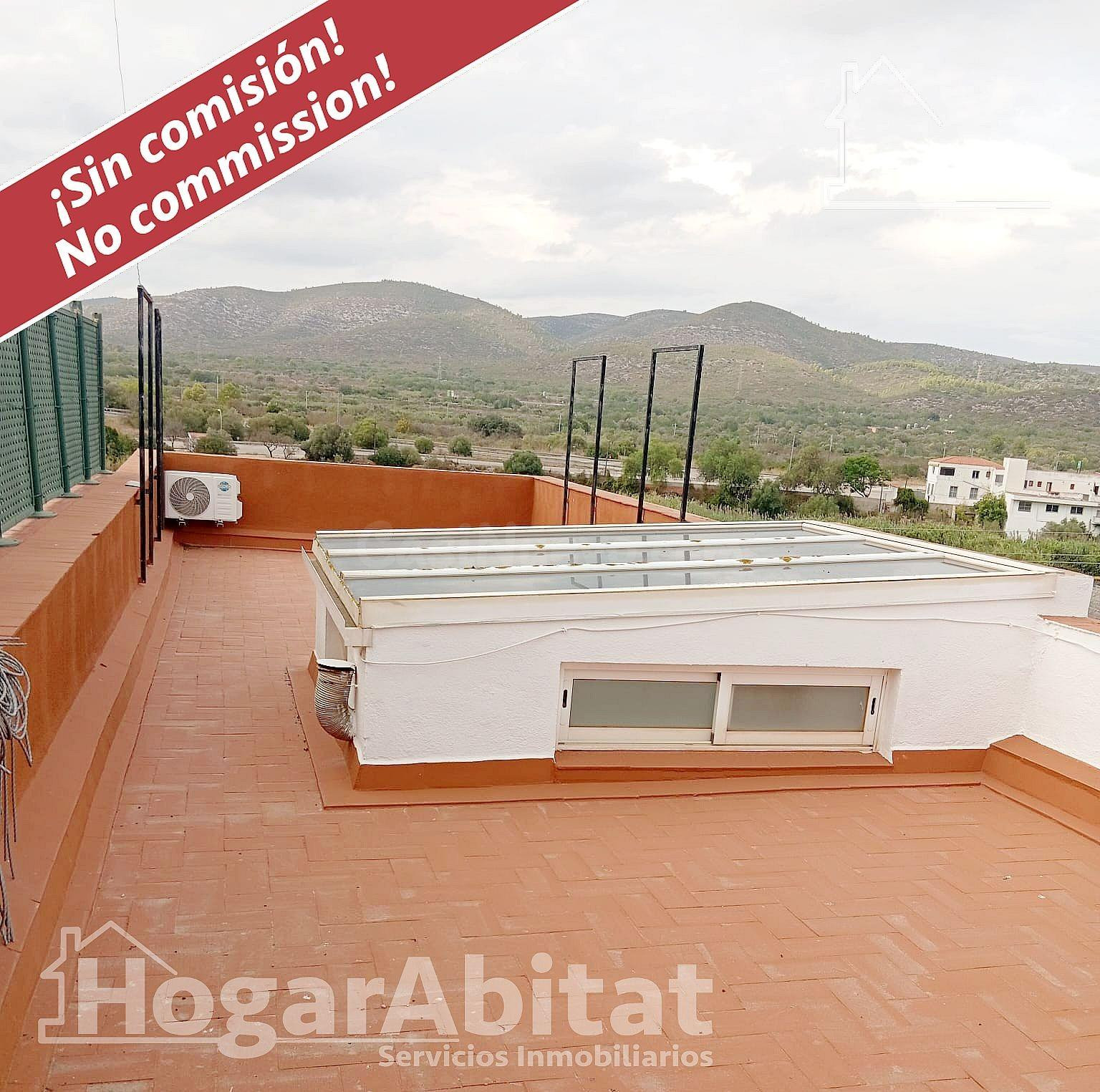 ¡Vistas a las montañas! Casa luminosa con garaje y dos grand