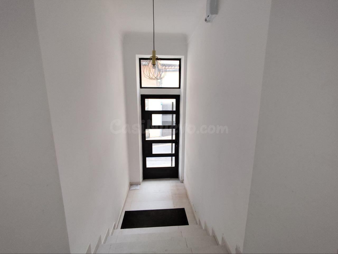 PISO EN BARRIO SAN ANTON  JUNTO MERCADO CENTRAL (CENTRO) - foto 2
